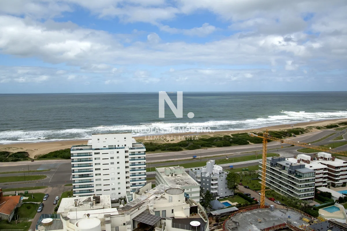 Apartamento en Playa Brava, propiedad 28076 -Imagen 2