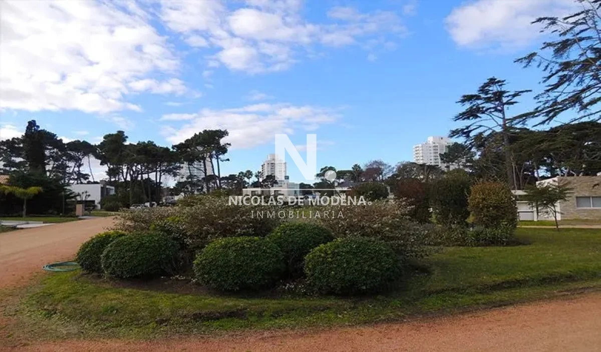Terreno en Playa Mansa, propiedad 28506 -Imagen 3