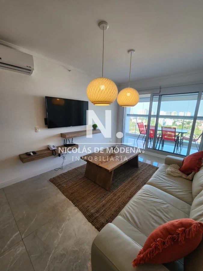 Apartamento en Playa Mansa, propiedad 28890 -Imagen 1