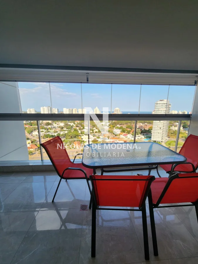 Apartamento en Playa Mansa, propiedad 28890 -Imagen 6