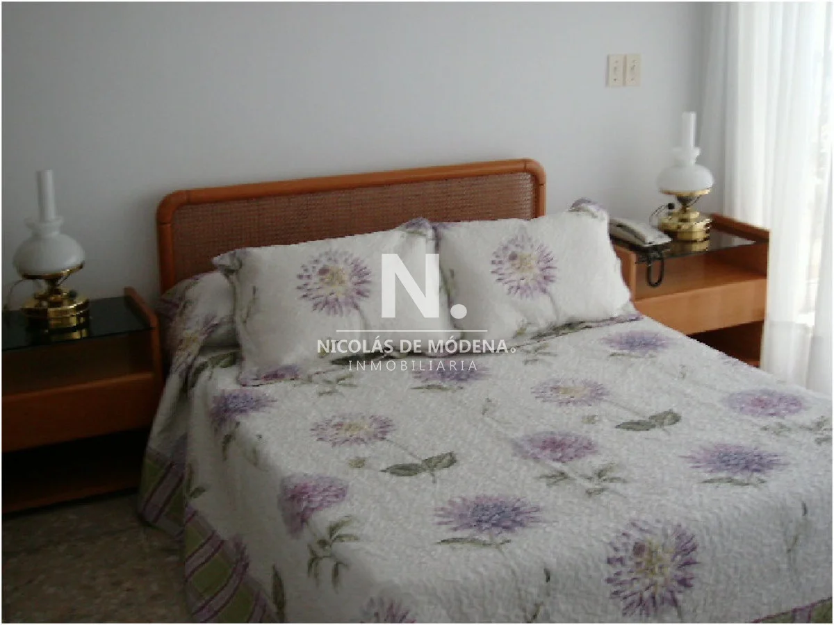 Apartamento en Playa Mansa, propiedad 36447 -Imagen 11