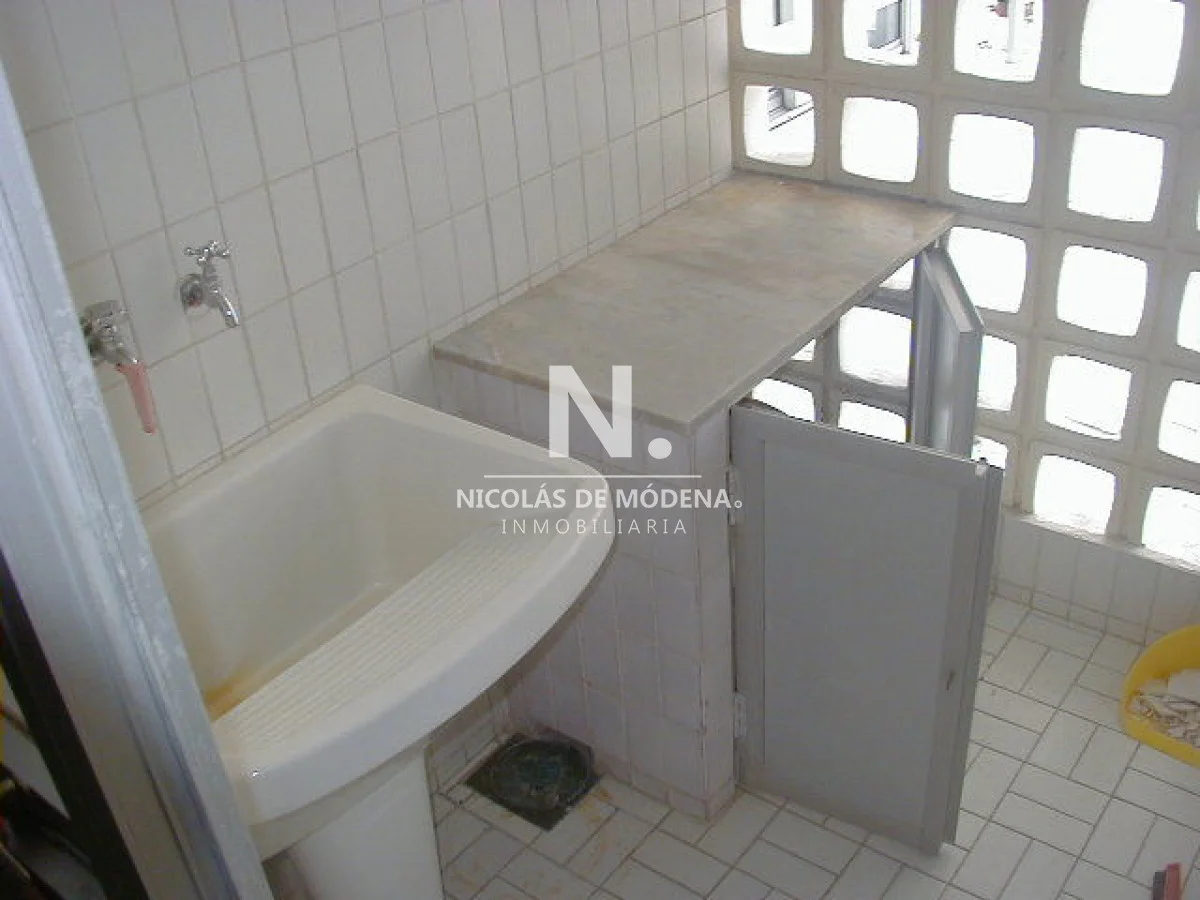 Apartamento en Playa Mansa, propiedad 36447 -Imagen 13