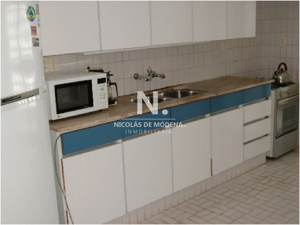 Apartamento en Playa Mansa, propiedad 36447 -Imagen 8