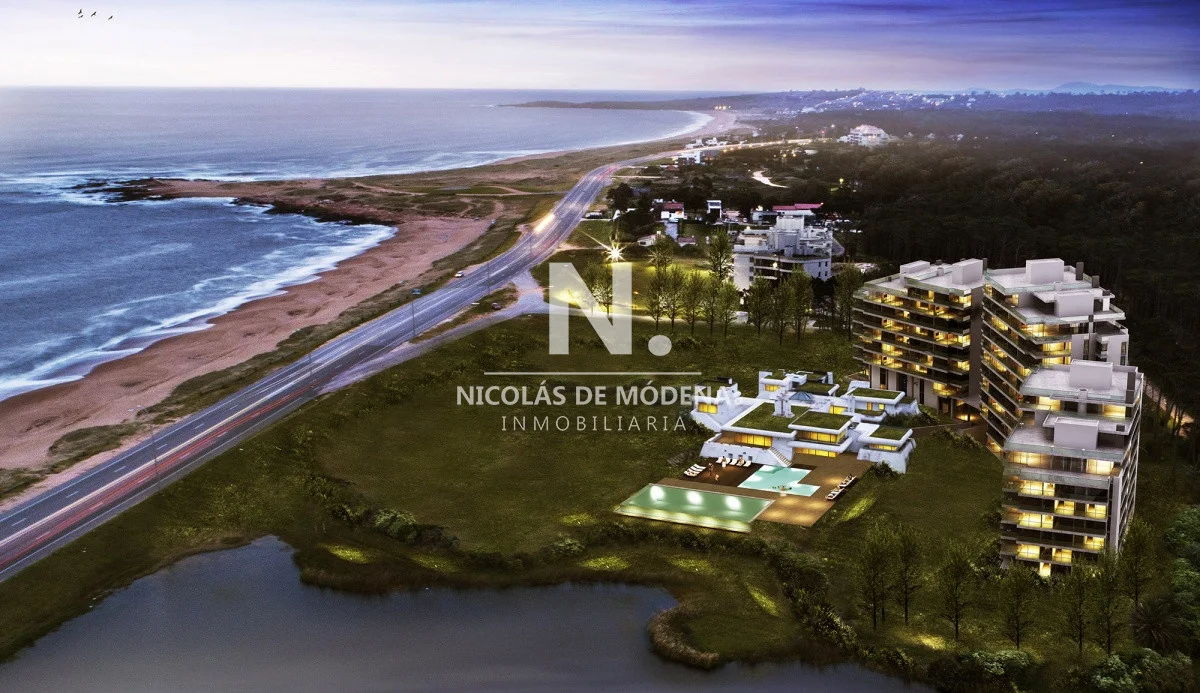 Apartamento en Playa Mansa, propiedad 40263 -Imagen 2