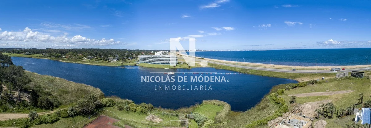 Apartamento en Playa Mansa, propiedad 40263 -Imagen 17