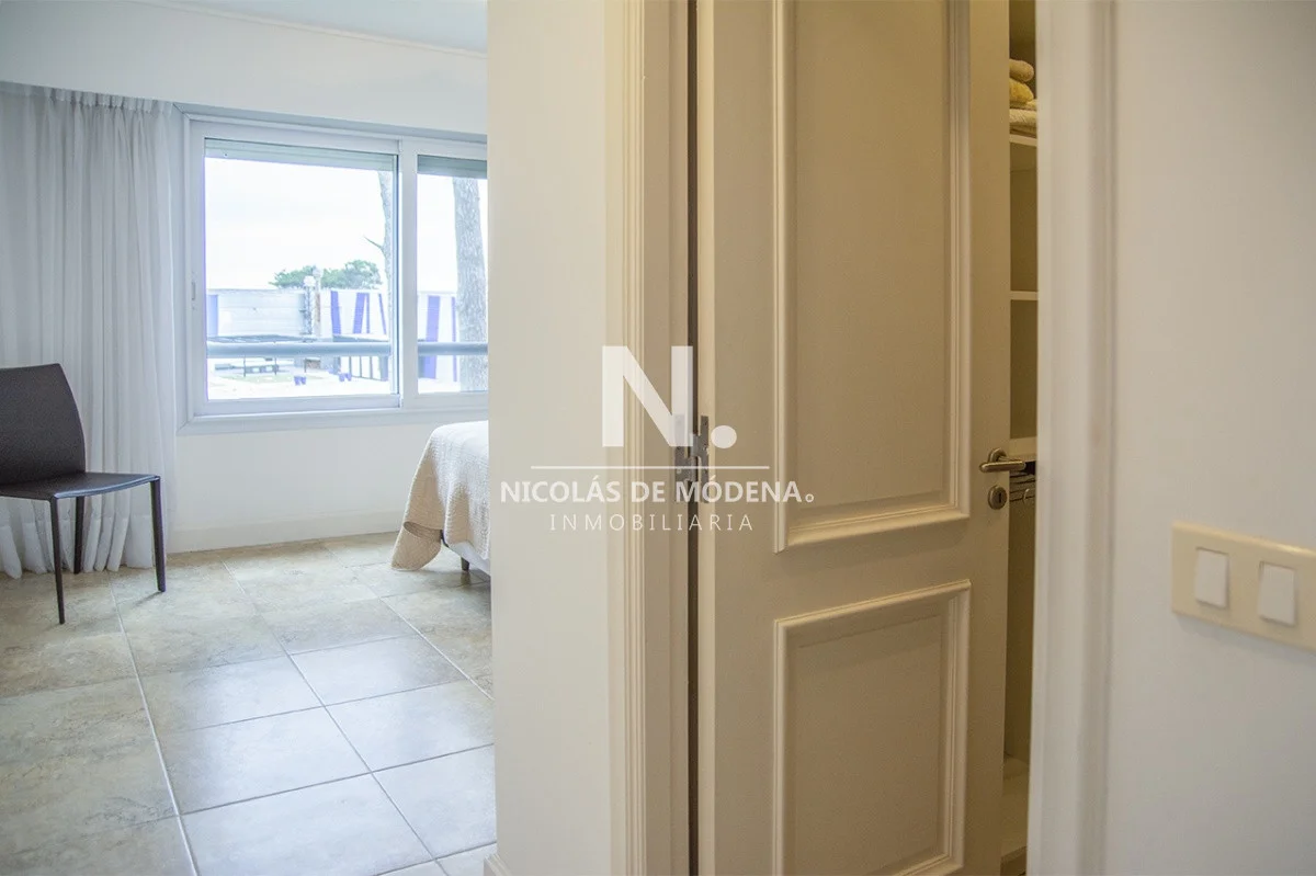 Apartamento en Playa Mansa, propiedad 40742 -Imagen 22
