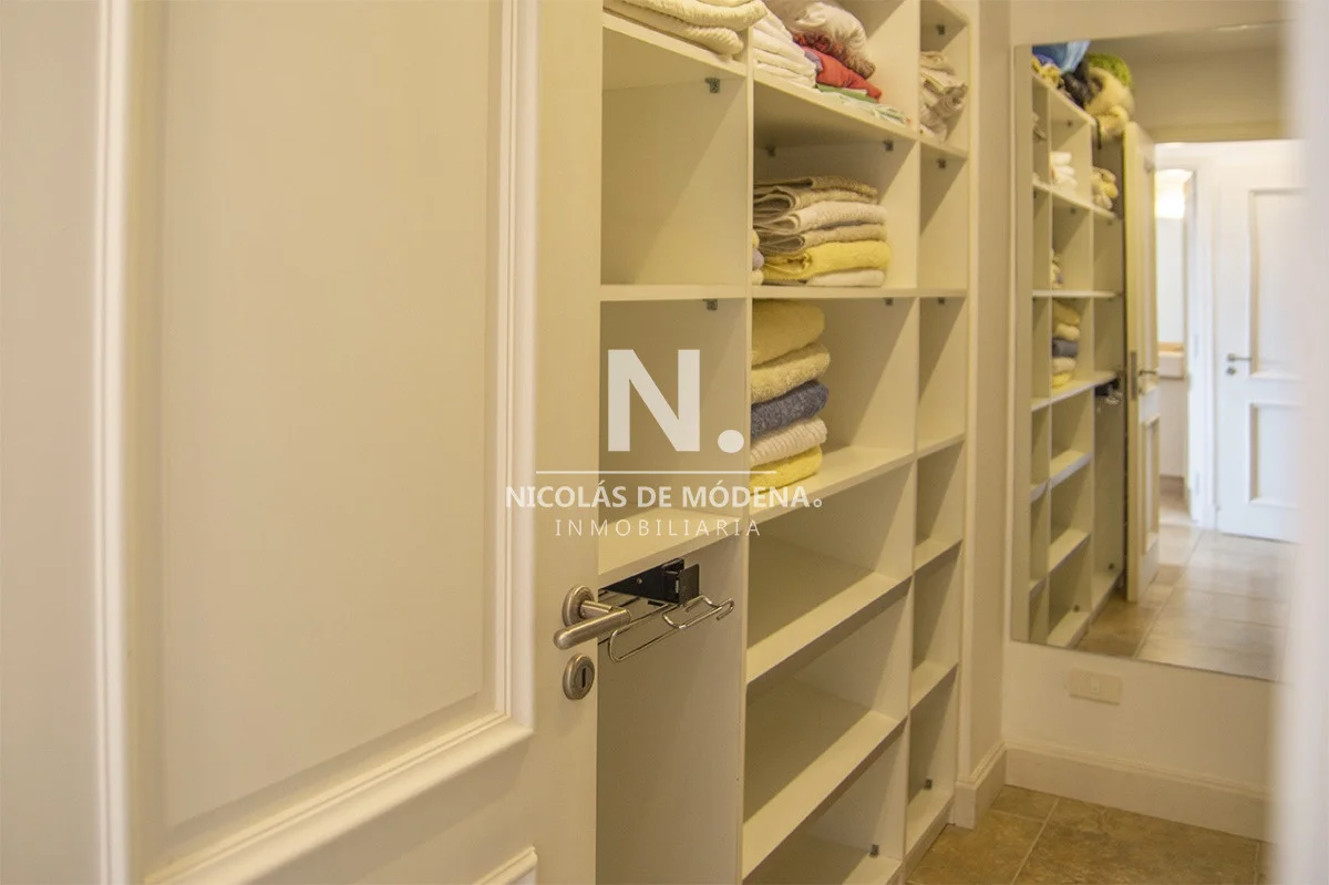 Apartamento en Playa Mansa, propiedad 40742 -Imagen 25