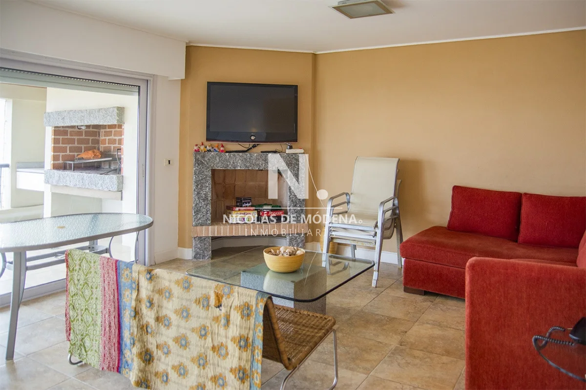 Apartamento en Playa Mansa, propiedad 40742 -Imagen 4