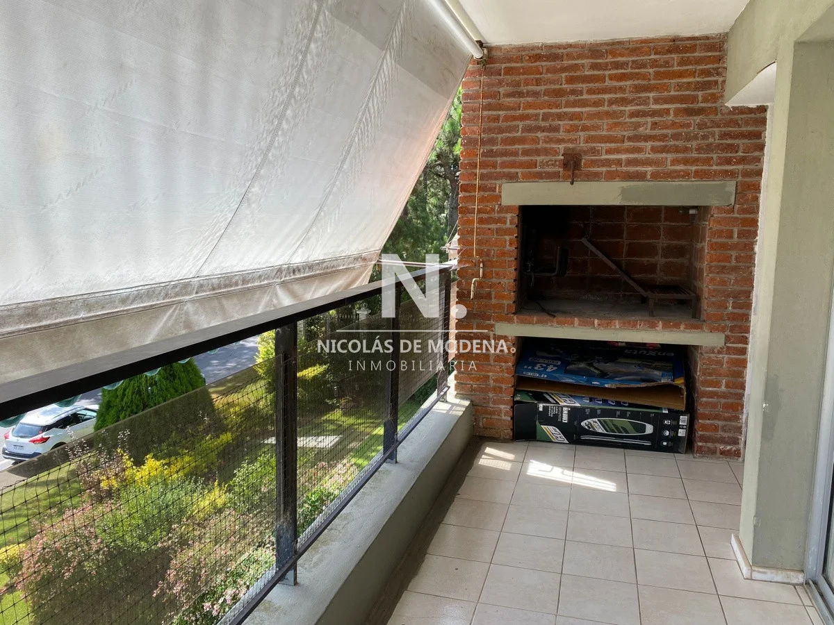 Apartamento en Playa Mansa, propiedad 41077 -Imagen 12