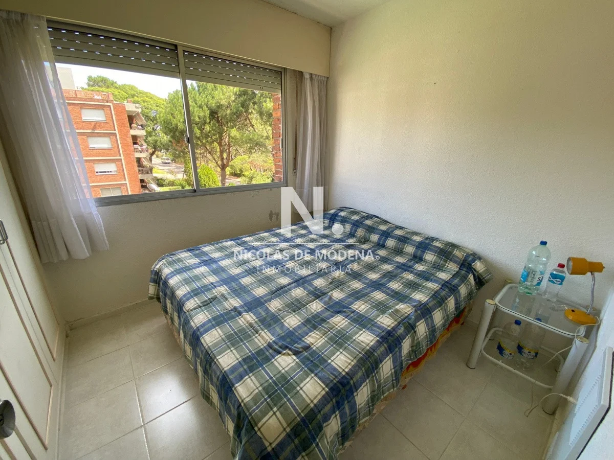 Apartamento en Playa Mansa, propiedad 41077 -Imagen 6