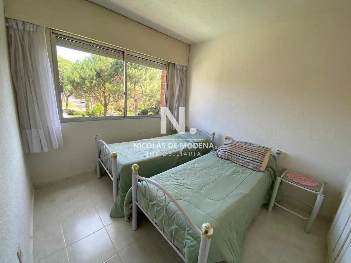 Apartamento en Playa Mansa, propiedad 41077 -Imagen 9