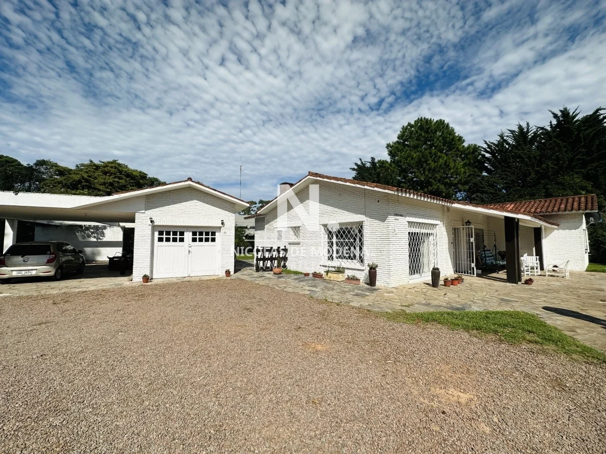 Casa en Barrio Cantegril, propiedad 41760 -Imagen 1