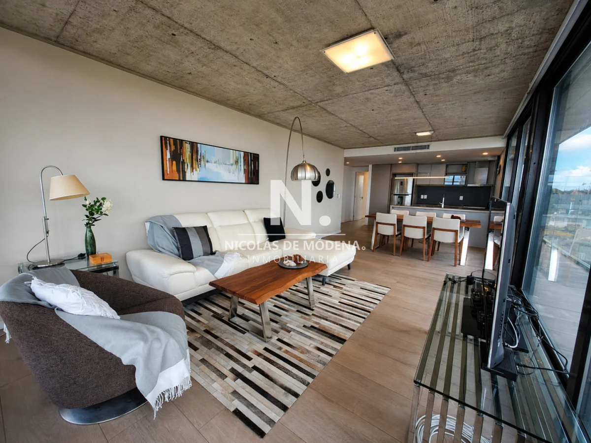 Apartamento en Playa Mansa, propiedad 61124 -Imagen 3