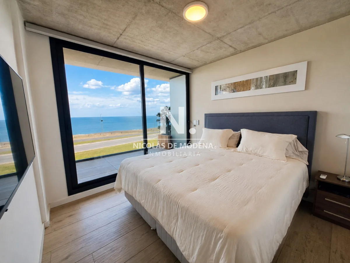 Apartamento en Playa Mansa, propiedad 61124 -Imagen 10