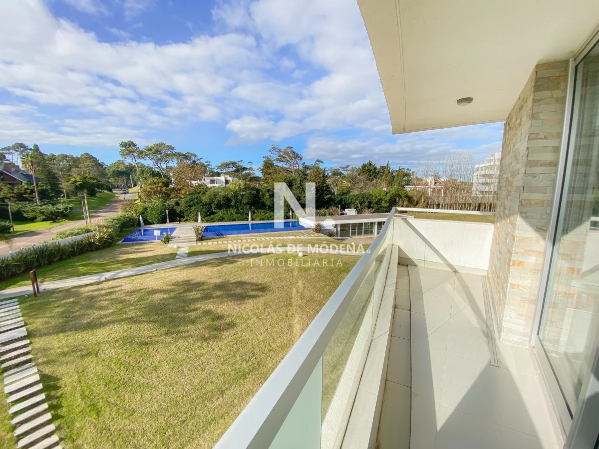 Apartamento en Pinares, propiedad 64019 -Imagen 2