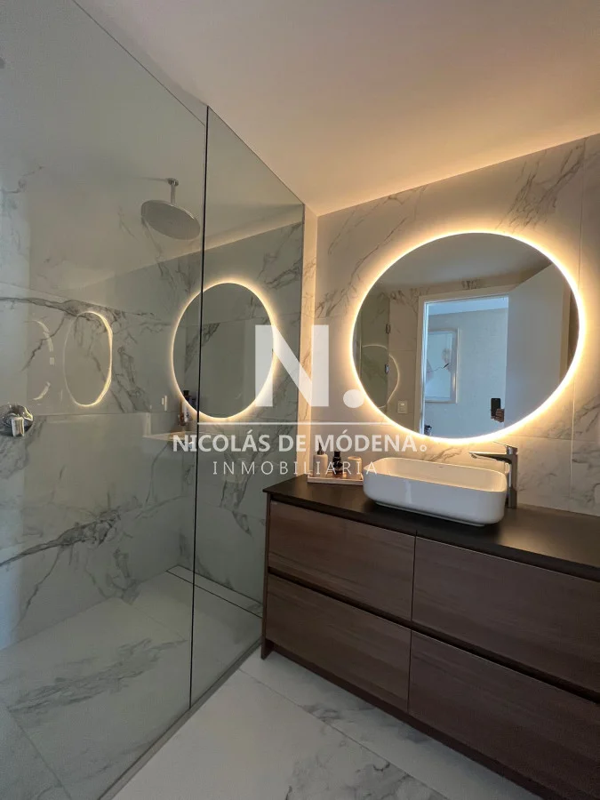 Apartamento en Playa Mansa, propiedad 66021 -Imagen 14