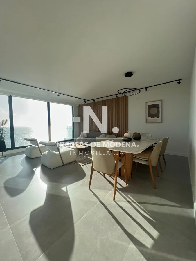 Apartamento en Playa Mansa, propiedad 66021 -Imagen 3