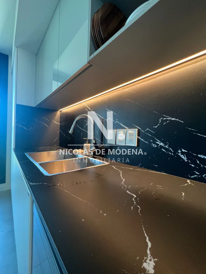 Apartamento en Playa Mansa, propiedad 66021 -Imagen 21