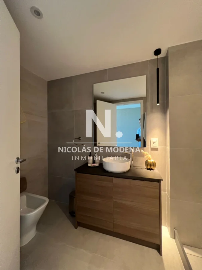 Apartamento en Playa Mansa, propiedad 66021 -Imagen 9