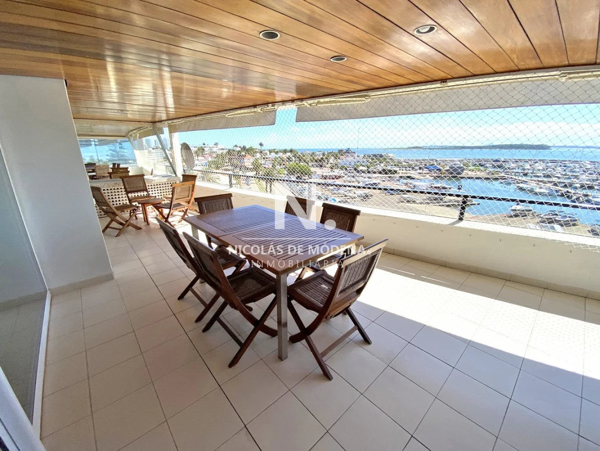 Apartamento en Puerto, propiedad 76280 -Imagen 2