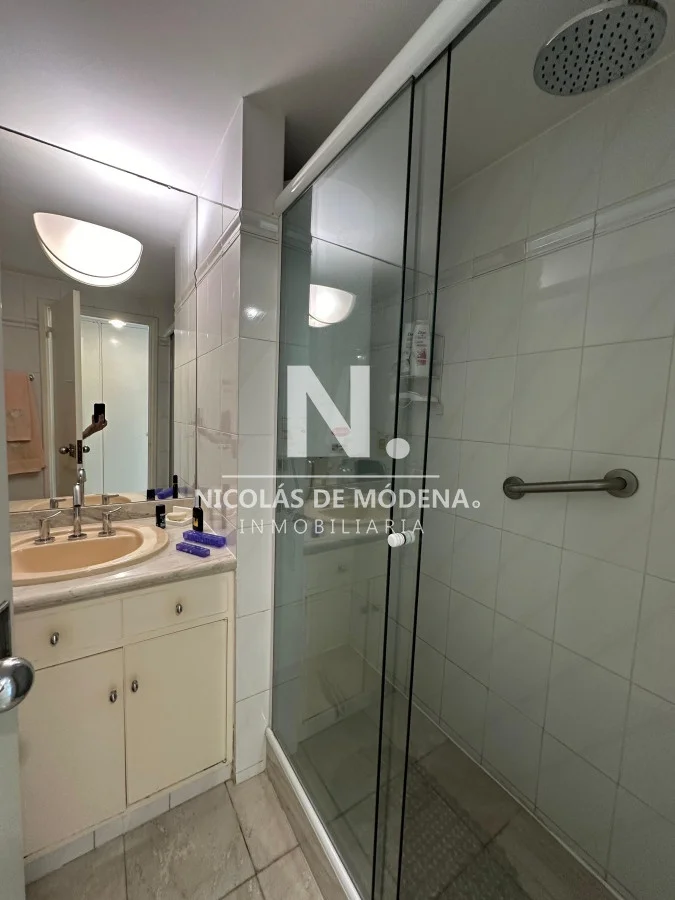Apartamento en Playa Mansa, propiedad 98550 -Imagen 22