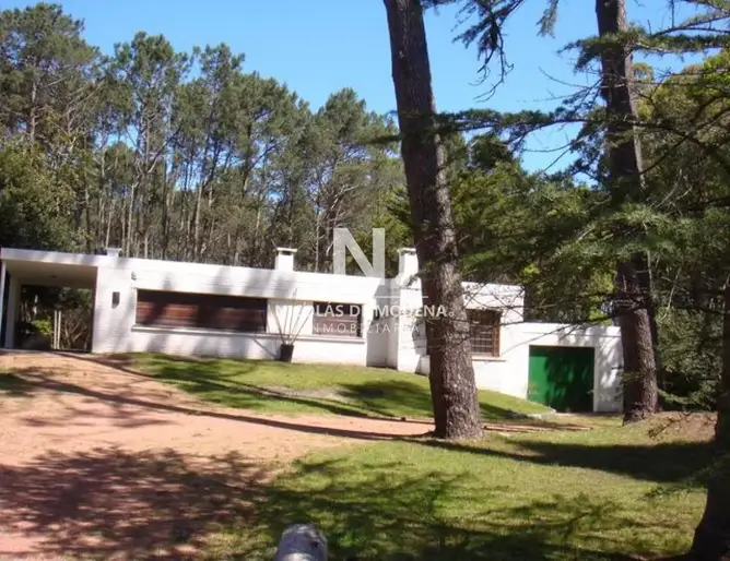 Casa 4 dormitorios en Portezuelo!