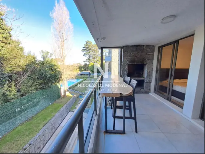 Vende apartamento de 2 dormitorios en San Rafael, Punta del Este