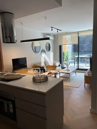 Venta Apartamento de 2 dormitorio a pasos de la Rambla Buceo - Montevideo.