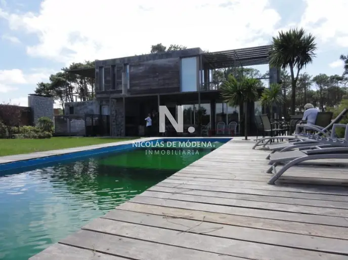 Vende casa en Rincón del Indio - Punta del Este de 3 Dormitorios.
