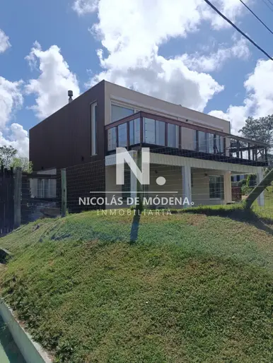 Casa en venta de 3 dormitorios con piscina en en Mananantiales Punta del Este
