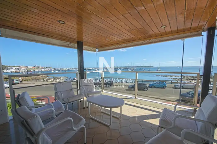 En venta espectacular apartamento de 3 dormitorios en Peninsula.