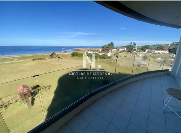 Apartamento  de 2 dormitorios en Mansa - Punta del Este