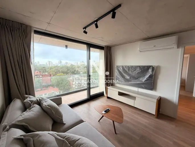 Vende en Punta del Este, departamento comodo de 2 dormitorios.