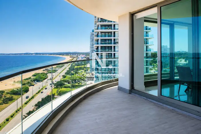 Espectacular departamento en torre premium frente al mar en venta - UNIDAD REVENTA