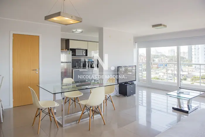 Gran oportunidad, monoambiente en venta en Mansa, Punta del Este.