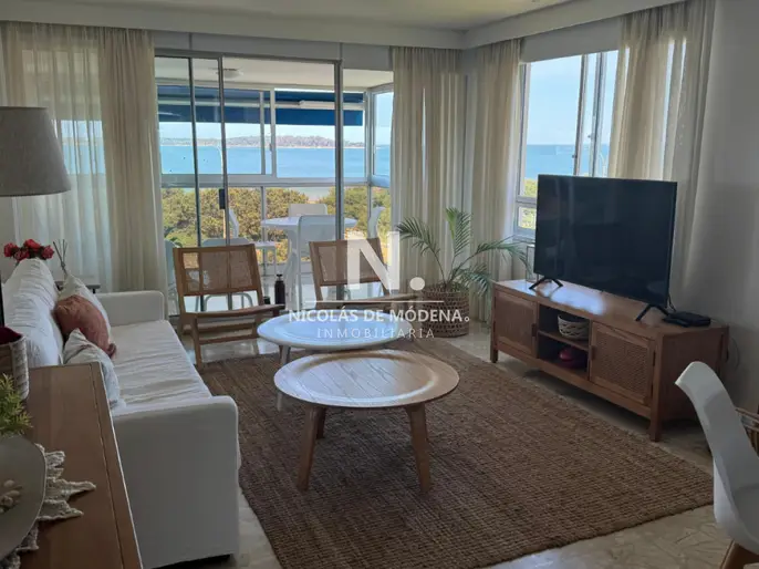 Apartamento en alquiler en primera linea de la mansa