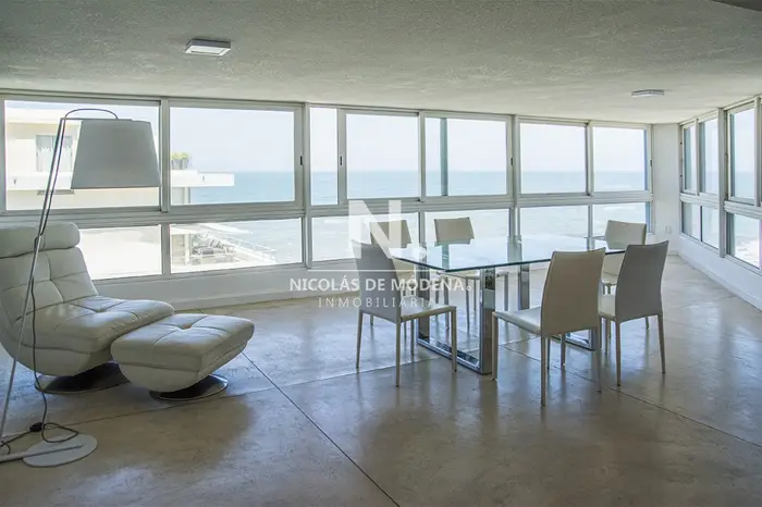 Garden Tower, unidad reciclada en su totalidad. 3 dormitorios en Península. Punta del Este