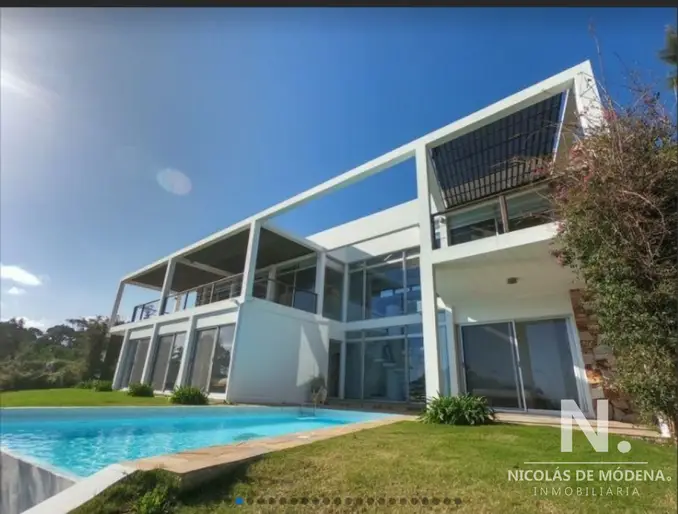 Casa en venta, hermosa vista.