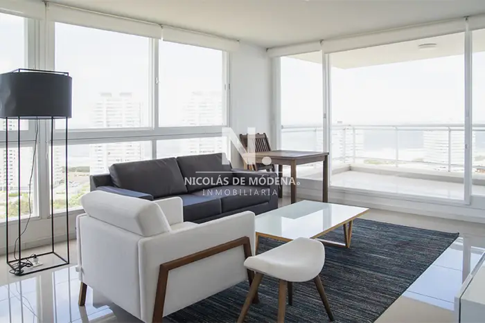 Apartamento con excelente ubicación.