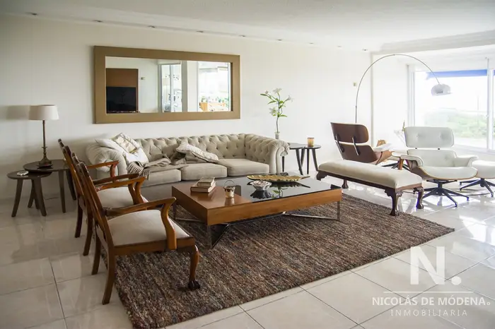 Departamento en venta frente al mar.