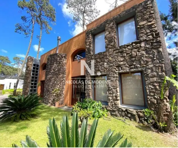 Divina Casa en venta en La Arbolada.