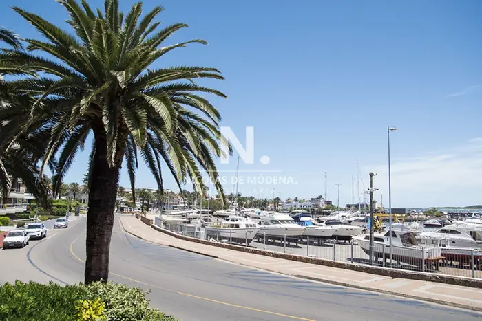 Gran Oportunidad de venta, en la zona del Puerto de Punta del Este.
