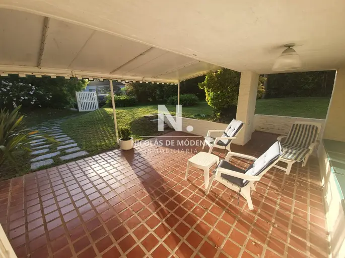 Casa en venta 4 dormitorios, parrillero