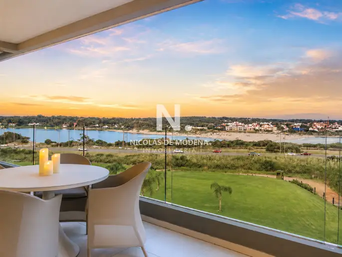 Excelente departamento en edificio Tiburón Terrazas Barra de 3 dormitorios en venta