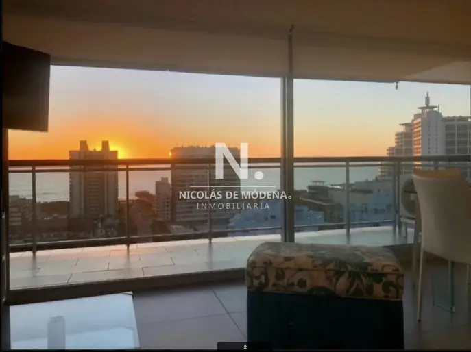 Apartamento en torre de categoría