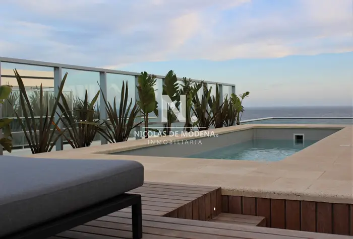 Exclusivo Penthouse en torre de Categoria