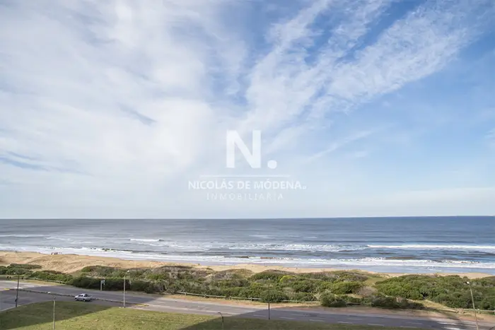 Hermoso Departamento en venta en Torre Lobos.