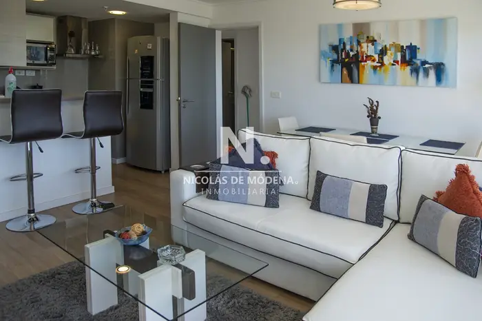 Apartamento en Alquiler de 2 dormitorios en Edificio Alexander Boulevard , Punta del este