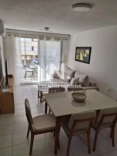 Alquila apartamento con vista a agradable entorno de 1dormitorio y medio en Brava, Punta del Este