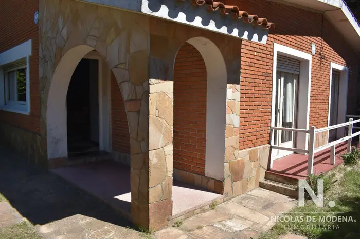 Hermosa Casa en venta en zona de la Península.
